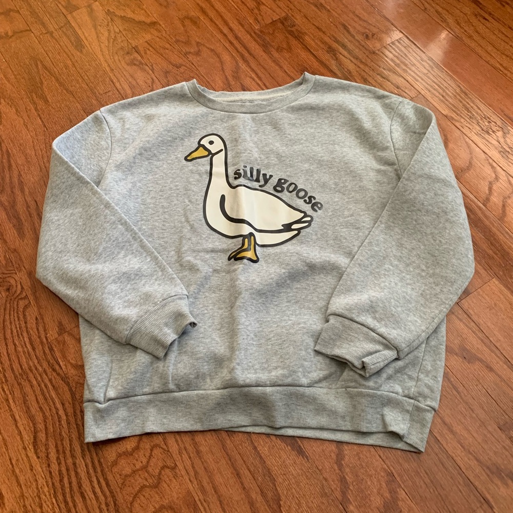 SHEIN Women’s Sweatshirt Gray Silly Goose Motif Polyester Size L